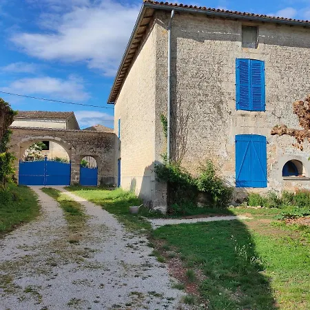 Nyaraló Le Logis De La Pierre *